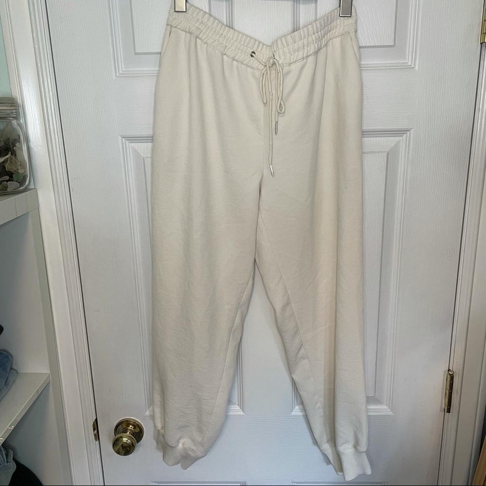 𝅺ARITZIA Wilfred Cream/White Trouser Drawstring Pants Medium